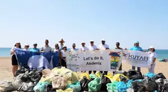 Dünya Deniz Kaplumbağaları Günü'nde Kıyı Temizliği Etkinliği Düzenlendi