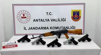 Antalya'da Ruhsatsız Silah Kaçakçılığı Operasyonu: 1 Tutuklama