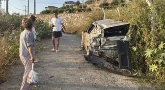 Alanya'da Şarampole Devrilen Otomobilin Sürücüsü Yaralandı