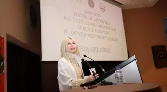 Akdeniz Üniversitesi 60 Artı Tazelenme Üniversitesi'nde Mezuniyet Coşkusu