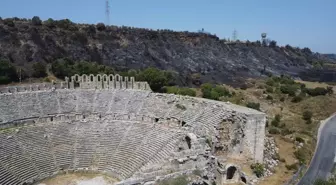 Antalya'daki Orman Yangınları Kontrol Altına Alındı