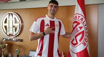 Hesap.com Antalyaspor, Lautaro Giannetti ile Anlaştı