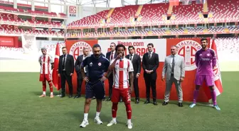 Hesap.com Antalyaspor, 17 Yeni Futbolcusunu Tanıttı
