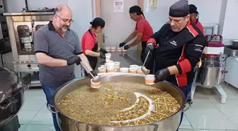 Araban'da ihtiyaç sahibi 700 vatandaşa aşure ikram edildi