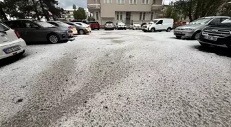 Ardahan'da Şiddetli Sağanak ve Dolu Hayatı Olumsuz Etkiledi