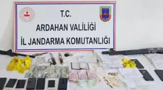 Ardahan'da Hayvan Ticaretinde Dolandırıcılık Operasyonu: 4 Tutuklama