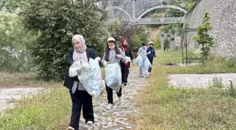 Artvin'de Çevre Haftası Çöp Toplama Etkinliği Düzenlendi