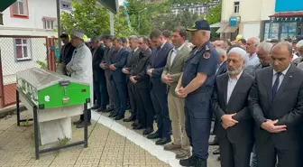 Artvin Sağlık Müdürü Gürol Köroğlu'nun Babası Toprağa Verildi