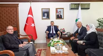 Artvin Valisi Ergün şehit ailesi ile bir araya geldi