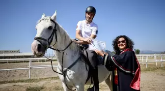Uludağ Üniversitesi'nde Atçılık Mezuniyet Töreni Yapıldı
