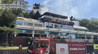 Ataşehir'de Restoranın Teras Katında Yangın Çıktı
