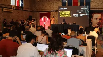 İzmir Enternasyonal Fuarı'nda Atatürk ve Refik Anadol'un Sergileri Açılıyor