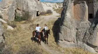 Kapadokya'da At Çiftliği İşleten Semra ve Ömer Çifti, Turizme Katkıda Bulunuyor