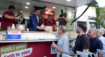 Ayasofya-i Kebir Cami-i Şerifi'nin ibadete açılışının yıl dönümünde sabah namazı programı düzenlendi
