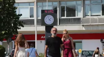 Aydın'da Aşırı Sıcaklar Turizm İlleri Kuşadası ve Didim'de Yoğunluk Yarattı