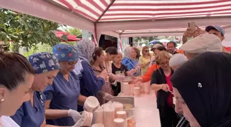 AK Parti Aydın'da Aşure İkramı