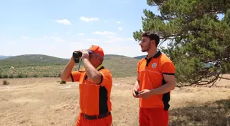 Baba Oğul Orman Yangınlarına Karşı Nöbet Tutuyor