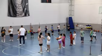Bafra'da Yaz Spor Okulları Devam Ediyor