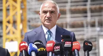 Bakan Ersoy, Ayasofya'daki restorasyon ve güçlendirme çalışmalarını yerinde inceledi