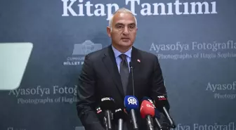 Bakan Ersoy, 'Ayasofya Fotoğrafları' kitabının tanıtım programı ve sergisinin açılışına katıldı Açıklaması