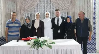 Bakan Göktaş, Aile ve Gençlik Fonu'dan Yararlanan Çiftin Nikah Törenine Katıldı