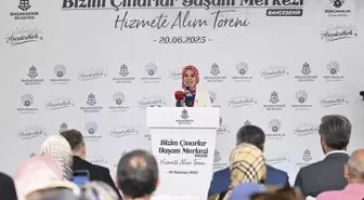 Bakan Göktaş, Başakşehir'deki 'Bizim Çınarlar Yaşam Merkezi'nin açılışına katıldı Açıklaması