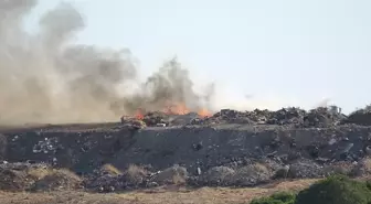 Ayvalık'ta Çöp Depolama Alanında Yangın Çıktı