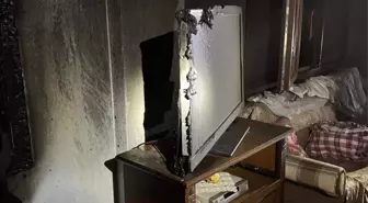 Balıkesir'de İki İkamet Yangını Söndürüldü
