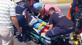 Balıkesir'de Takla Atan Araçta Sürücü Yaralandı