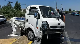 Ayvalık'ta Tırın Kamyonete Çarpması Sonucu Bir Kişi Yaralandı