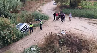 Balıkesir'de Devrilen Otomobil Kazasında 2 Yaralı