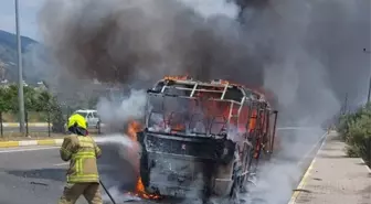 Edremit'te Yolcu Minibüsünde Yangın