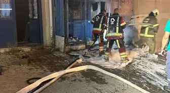 Ayvalık'ta Zeytinyağı Paketleme Tesisinde Yangın