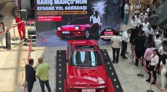 Barış Manço'nun Kırmızı Honda Prelude'u Marmara Park'ta Sergileniyor