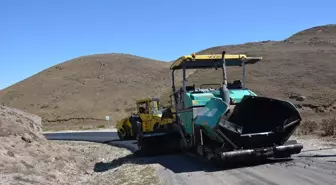 Tokat Başçiftlik'te Yayla Yollarına Sıcak Asfalt Çalışması