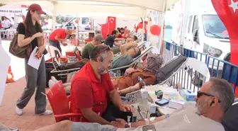 Kızılay Başiskele'de Kan Bağışı Etkinliği Düzenlendi