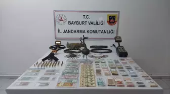 Bayburt'ta Tarihi Eser Ticaretine Yönelik Operasyon: 22 Gözaltı