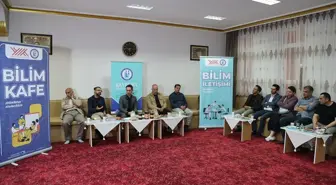 Bayburt'ta 'Modern Arıcılık Teknikleri' ve 'Dijital Bağımlılık' Programı Düzenlendi