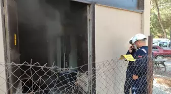 Çanakkale'de Elektrik Trafosunda Patlama: Yangın Kontrol Altına Alındı