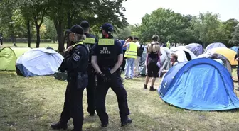 Berlin'de Filistin Destekçileri Protesto Kampını Boşalttı