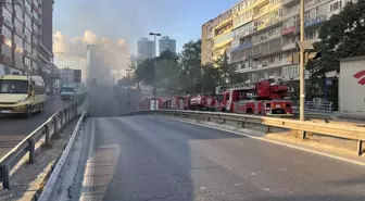 Beşiktaş'ta Özel Halk Otobüsünde Yangın Çıktı