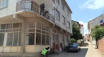 Bilecik'te Balkondan Düşen Kişi Yaralandı
