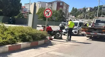 Bilecik'te Motosiklet Devrildi: Sürücü Yaralandı