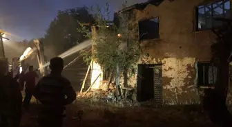 Metruk Binada Yangın: Kullanılmaz Hale Geldi
