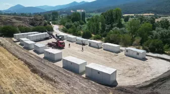Sakarya'daki Orman Yangınlarında Evleri Zarar Görenler İçin Konteyner Kurulumu Devam Ediyor