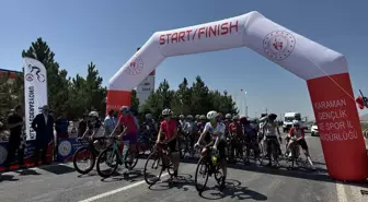 Türkiye Kupası Bisiklet Yarışları Karaman'da Başladı