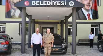 Jandarma Komutanı Tombul'dan Hizan Belediye Başkanı Şam'a Veda Ziyareti