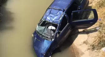 Ahlat'ta Otomobilin Kanala Düşmesi Sonucu 1 Ölü, 2 Yaralı