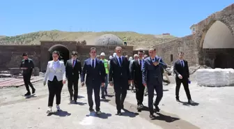 Bitlis Tarihi Mekanlarında Restorasyon İncelemesi