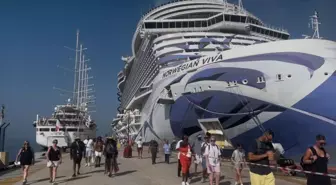 Bodrum'a İki Kruvaziyer Gemisiyle 3 Bin 907 Turist Geldi